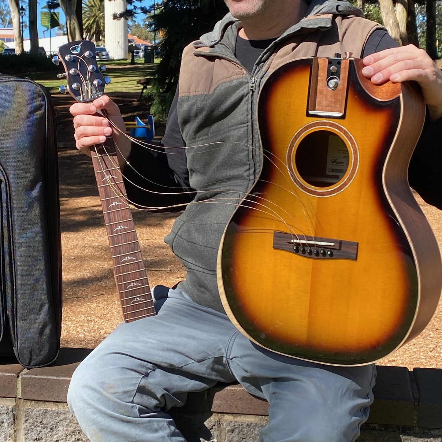 Solid Sitka / Solid African Mahogany Parlor Burst – FP412-13BC