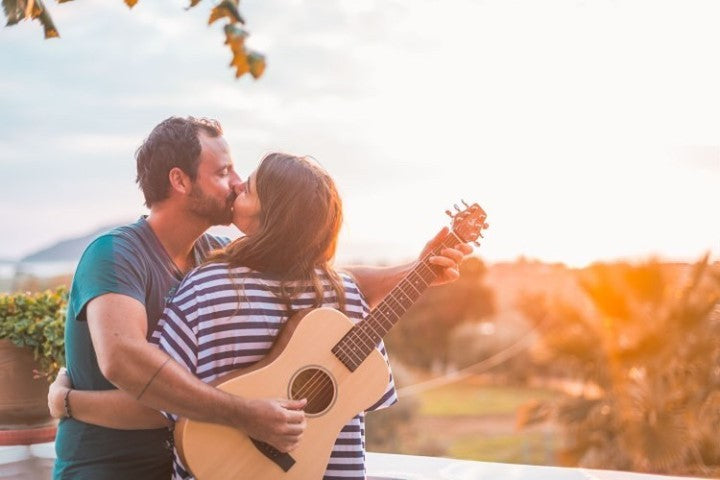 Travel Guitars Hamilton – Lightweight & Portable | Journey Instruments Australia