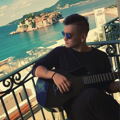 Black Gloss Carbon Travel Guitar - OF660