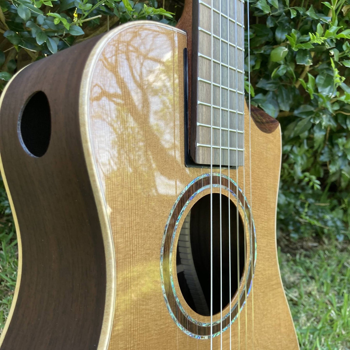 NEW! Solid Cedar / Solid Pau Ferro Classical Travel Guitar – OC522C