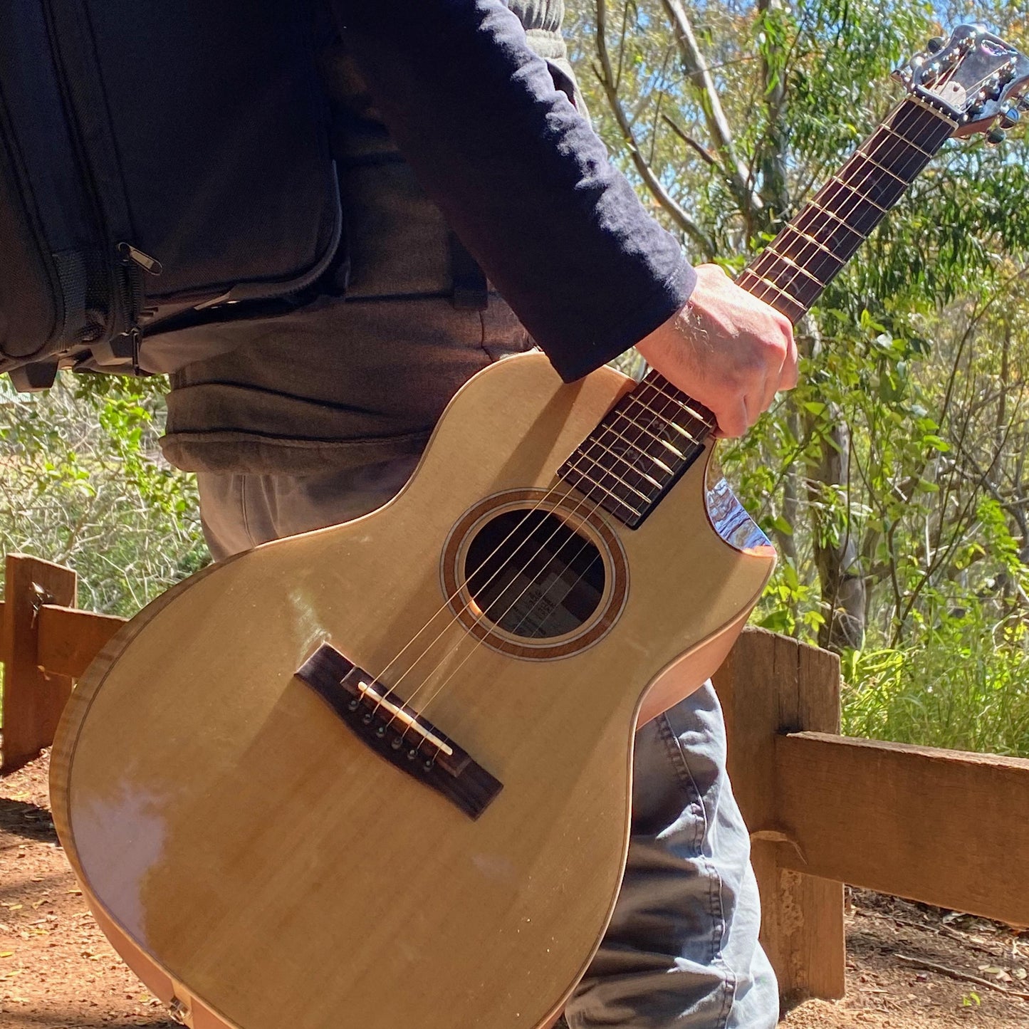 Solid Sitka / Solid African Mahogany Parlor Travel Guitar - FP412-13C
